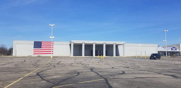 North Kent Mall - Random Shots From Facebook Group (newer photo)